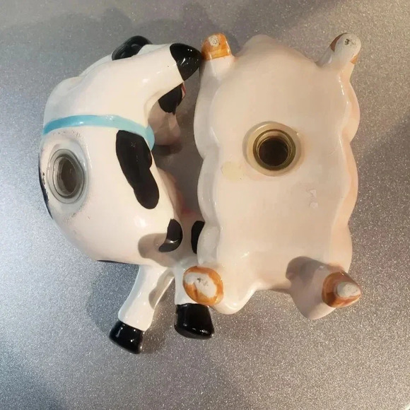 Cow and Pig Salt and Pepper Shakers - Picture 3 of 3